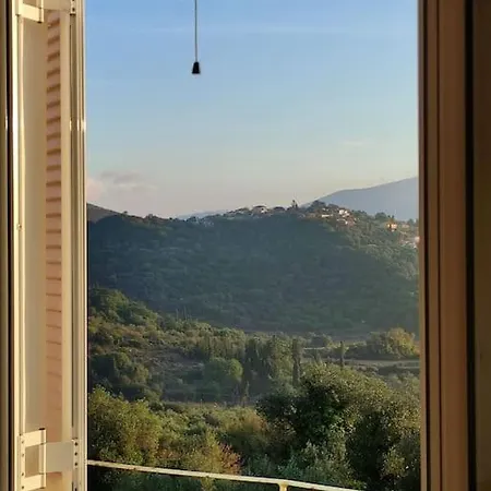 Casa de Férias Dina's House Agia Thekli