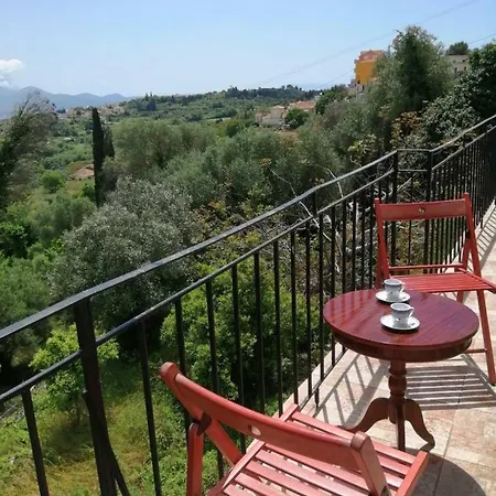 Dina's House Casa de Férias