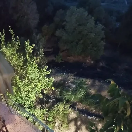 Casa de Férias Dina's House Agia Thekli