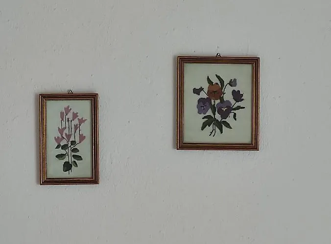 Dina's House * Agia Thekli