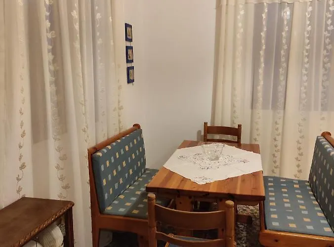 Dina's House Semesterbostad Agia Thekli