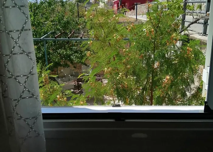 Dina's House Semesterbostad Agia Thekli