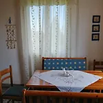 Dina's House בית נופש *