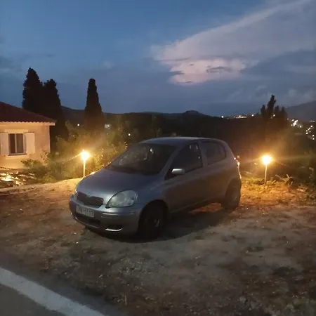 Semesterbostad Dina's House Agia Thekli